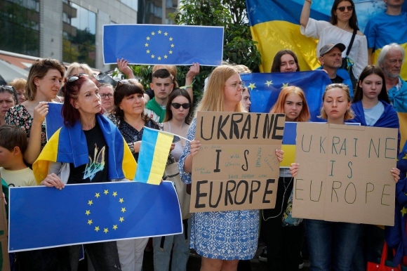 1 Nghi Vien Chau Au Di Buoc Nuc Long Ukraine