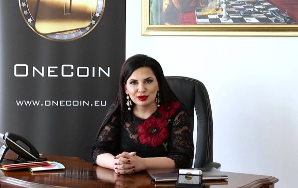 1 Cuoc Song Xa Hoa Cua Nu Hoang Tien So Nam Giu 230000 Bitcoin