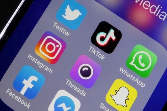 1 Tiktok Facebook Va Twitter Siet Kiem Duyet Noi Dung Truoc Them Bau Cu Tai My