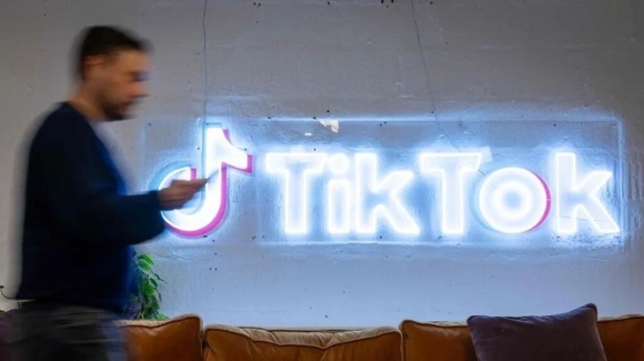 Trình duyệt TikTok có thể theo dõi những gì người dùng gõ trên bàn phím?