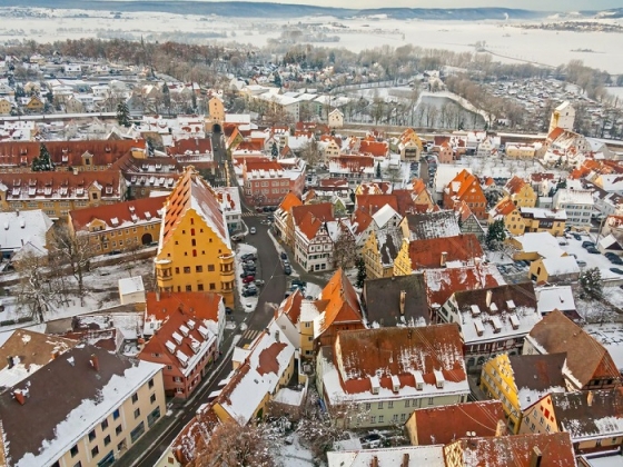 Thị trấn Nordlingen – nơi người dân Đức lấy kim cương làm gạch xây nhà