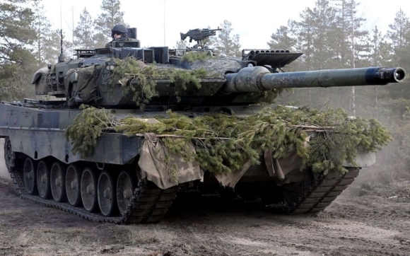 Phía sau quyết định của Đức chuyển xe tăng Leopard 2 cho Ukraine