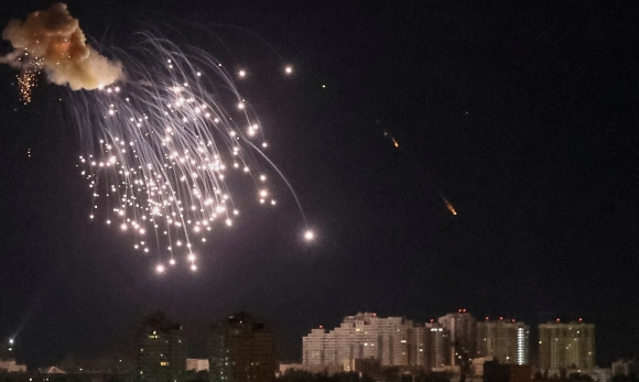 1 Ukraine Tuyen Bo Chan 35 Ten Lua Uav Tu Sat Nga