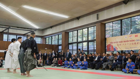 Võ sinh Vovinam Việt Nam giao lưu với Võ đạo Nhật Bản