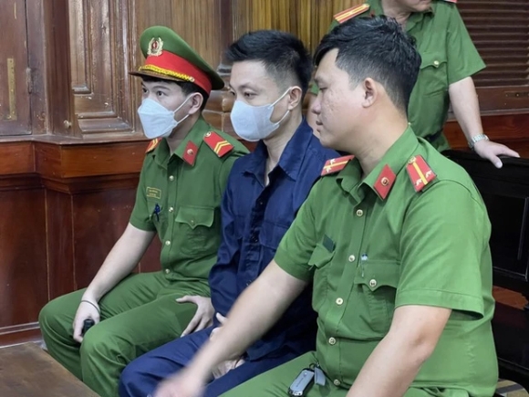 1 Thay Day Xe Cua Ngoc Trinh Nhan Muc An Gan 2 Nam Tu Me Gia Bat Khoc Doi Theo Con