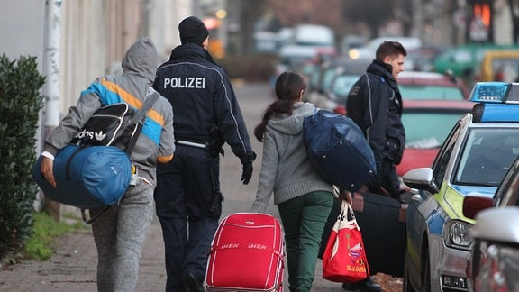 Các hình thức định cư trái phép ở Đức khiến bạn rơi vào vòng lao lý