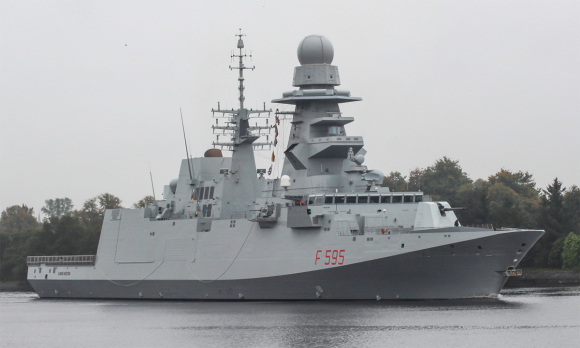 Chỉ huy EU muốn điều thêm chiến hạm hộ tống tàu hàng qua Biển Đỏ