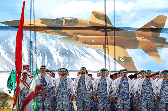 Israel lưỡng lự trả đũa Iran tấn công, vì sao?