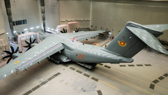 Từ chối hàng Nga, Kazakhstan lần đầu tiên sở hữu vận tải cơ A-400M của châu Âu