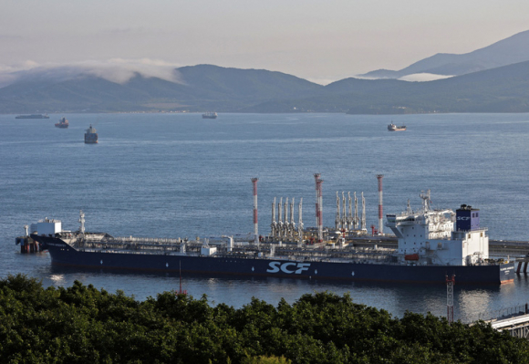 Thụy Điển kêu gọi EU trừng phạt đội tàu chở dầu ‘bóng đêm’ của Nga