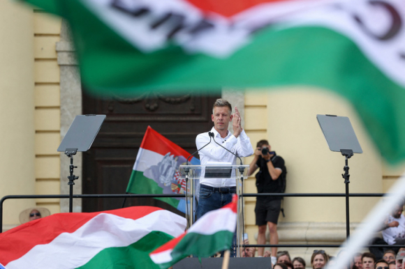 2 10000 Nguoi Bieu Tinh Phan Doi Thu Tuong Orban O Hungary