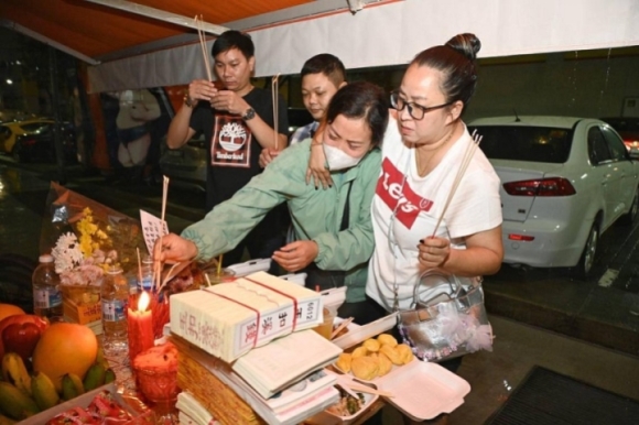 1 Nguoi Phu Nu Viet Nam Bi Sat Hai O Singapore La Nguoi Me Co 3 Con Nho