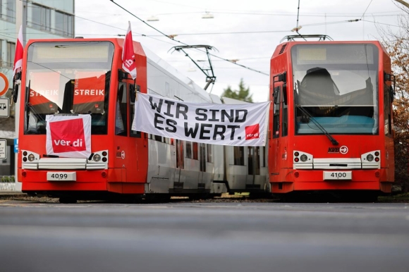 1 Lan Song Dinh Cong Lan Rong Tai Bang Nordrhein Westfalen Cua Duc