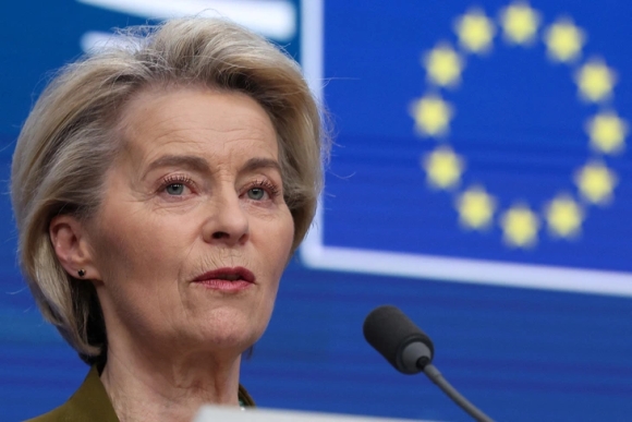 1 Eu Tim Ra Huong Di Ban Dau De Doi Pho Thue Quan Cua Ong Trump