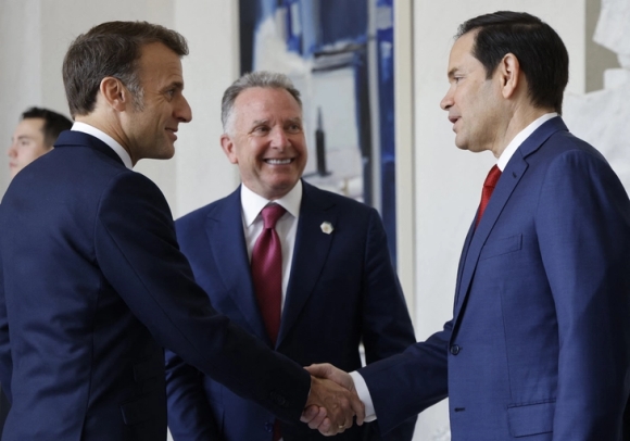 1 My Hop Voi Ukraine Va Chau Au Tai Paris Hieu Qua Cao