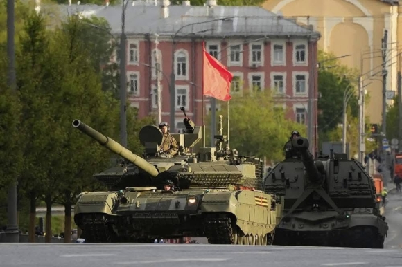 2 Ngay Chien Thang Giua Hoai Niem Va Thuc Tai Quang Truong Do Trong Cai Bong Ukraine