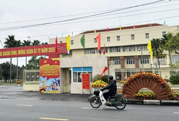 Một phó trưởng phòng ở Quảng Nam nghỉ hưu trước tuổi gần 7 năm nhận hơn 3,2 tỉ đồng