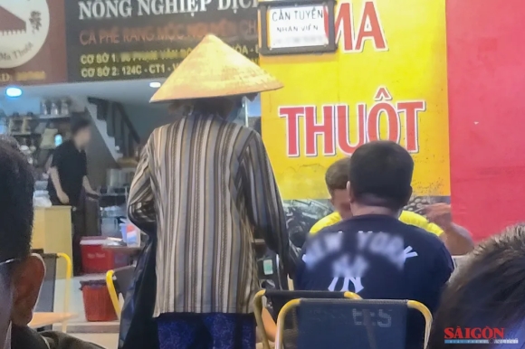 Nha Trang tái diễn tình trạng người lang thang xin ăn