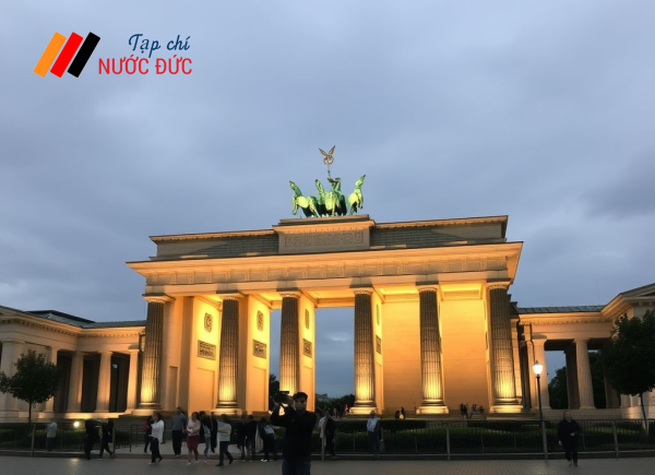 Đột kích lớn tại Berlin vì nghi ngờ Hồi giáo cực đoan trên mạng