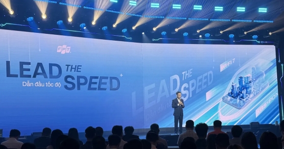 1 Fpt Dua Internet 10gbps Den Nguoi Dung Viet Nam