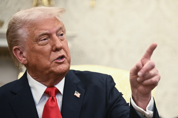 1 Ong Trump Yeu Cau Chau Au Ngung Mua Dau Cua Nga Va Gay Suc Ep Len Trung Quoc