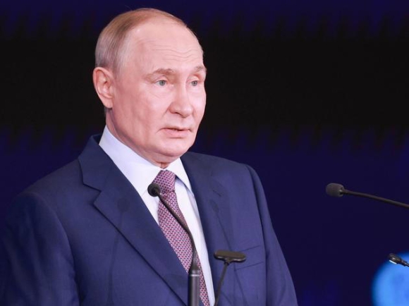 1 Nga Doi Mat Thach Thuc Tai Chinh Rut Ruot Ngan Sach Quoc Gia De Duy Tri Co May Chien Tranh