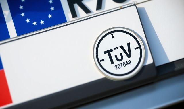 Hết hạn đăng kiểm TÜV tại Đức: những điều tài xế cần biết về rủi ro và mức phạt