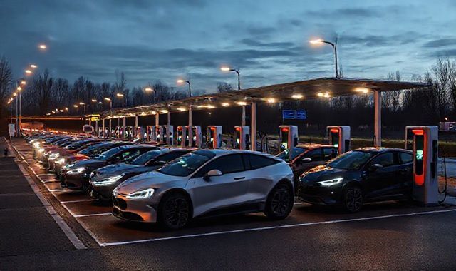 Hạ tầng sạc xe điện của Đức tăng trưởng mạnh mẽ về số lượng và công suất