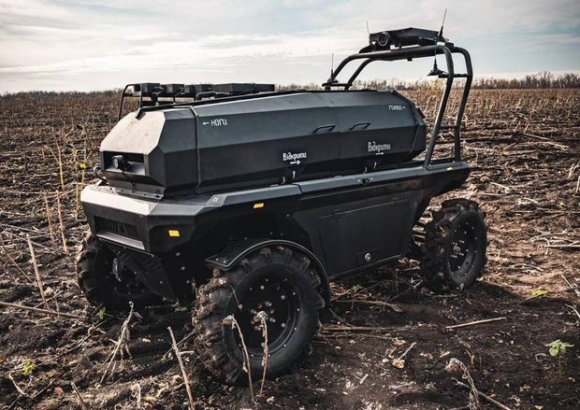 1 Robot Hinh Quan Tai Giai Cuu Binh Si Ukraine Mac Ket Sau 33 Ngay Vuot Qua Bai Min Va Bom Dan