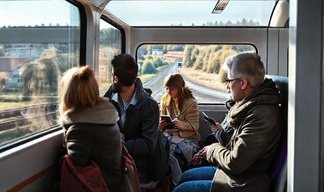 Vé Deutschlandticket được tài trợ đến năm 2030 nhưng sẽ tăng giá