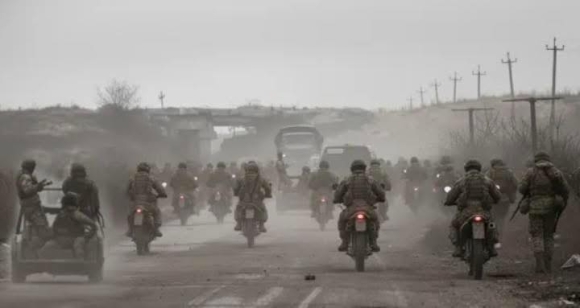 1 Doan Xe Quan Su Nga O Pokrovsk Gio Giong Quan Khung Bo Is Hoi Giao Cuc Doan Irak Syria