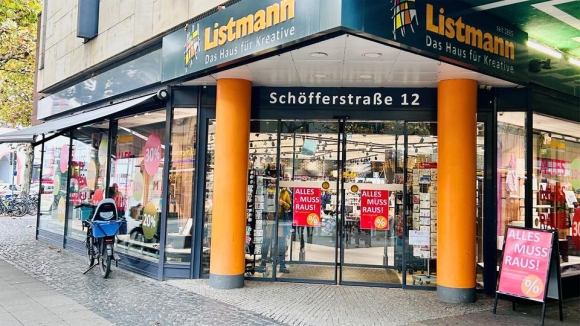 1 Nhieu Cua Hang Truyen Thong Tai Duc Dong Cua Bao Hieu Thach Thuc Cho Nganh Ban Le