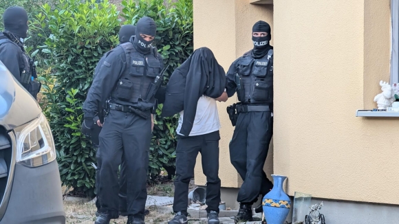 1 Rang Sang Truy Quet Lon Tai Baden Wurttemberg Triet Pha Duong Day Nhap Cu Trai Phep Va Khai Thac Lao Dong