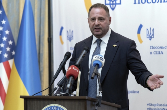 1 Chanh Van Phong Tong Thong Ukraine Tu Chuc