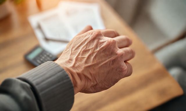 Khi cha mẹ vào viện dưỡng lão ở Đức: con cái có phải trả tiền không?