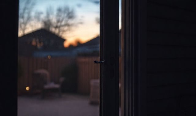 Tội phạm đột nhập tại Đức: nghiên cứu mới tiết lộ những phương thức và thời điểm không ngờ