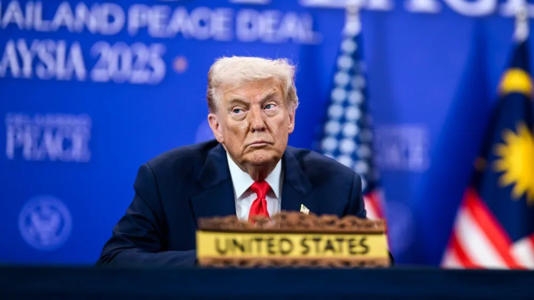 1 Niem Tin Giam Ky Luc Trump Tiep Tuc Truot Doc Trong Cac Cuoc Tham Do