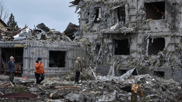 3 Putin Leo Thang Chien Dich Huy Diet Toan Dien Nham Vao Nha Ga Buu Dien Va Kho Thuoc O Ukraine