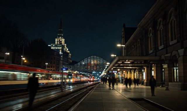 Vụ Gian Lận Giấy Tờ Chấn Động: Mạng Lưới Gia Đình Đưa Người Vào Đức