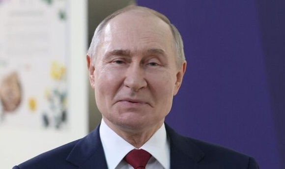 1 Cao Buoc Tan Cong Bang May Bay Khong Nguoi Lai No Luc Cua Putin Nham Can Tro Tien Trinh Hoa Binh