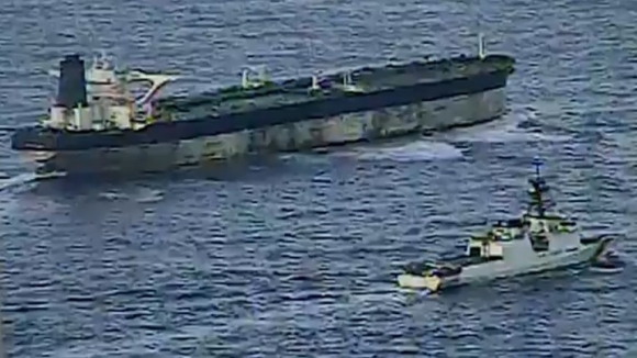 1 My Tha Hai Thuyen Vien Nga Tren Tau Dau Marinera Sau Quyet Dinh Cua Trump