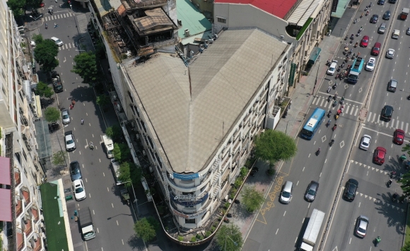 4 Trai Dang Cua Novaland   Vua Chi 1400 Ty Gian Tiep Thau Tom Do Hop Ha Long Thi Vuong Lum Xum Thit Ban