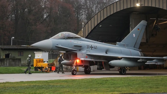 1 Duc Can Nhac Trien Khai Tiem Kich Eurofighter Toi Vung Cuc Greenland