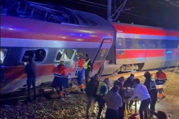 2 Tham Kich Duong Sat Tai Tay Ban Nha Khien It Nhat 24 Nguoi Tu Vong