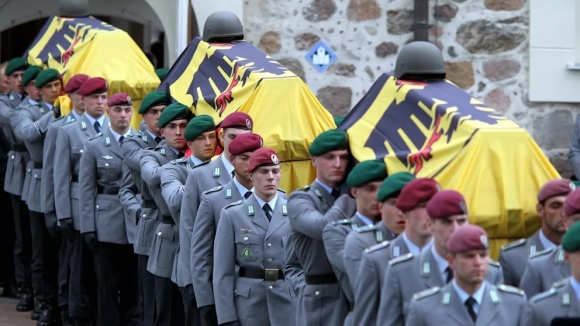 1 Bo Truong Quoc Phong Duc Bao Ve Danh Du Quan Doi Truoc Chi Trich Cua Trump