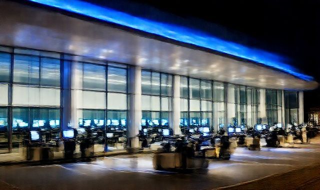 Mạng lưới gian lận thi bằng lái xe chuyên nghiệp tại Đức bị phanh phui