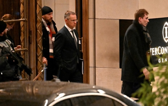 1 Dam Phan Hoa Binh Geneva Roi Vao Be Tac Ngay Ngay Dau Tien