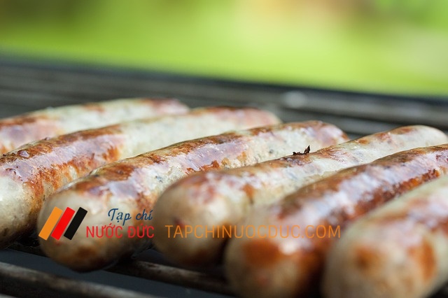 grill sausages 364578 640