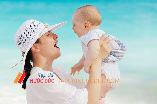 Các bà mẹ Đức nuôi dạy con như thế nào? 									 									