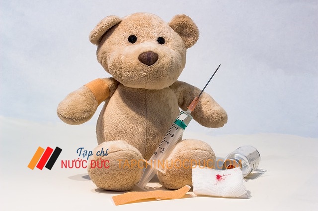 syringe 1974677 640